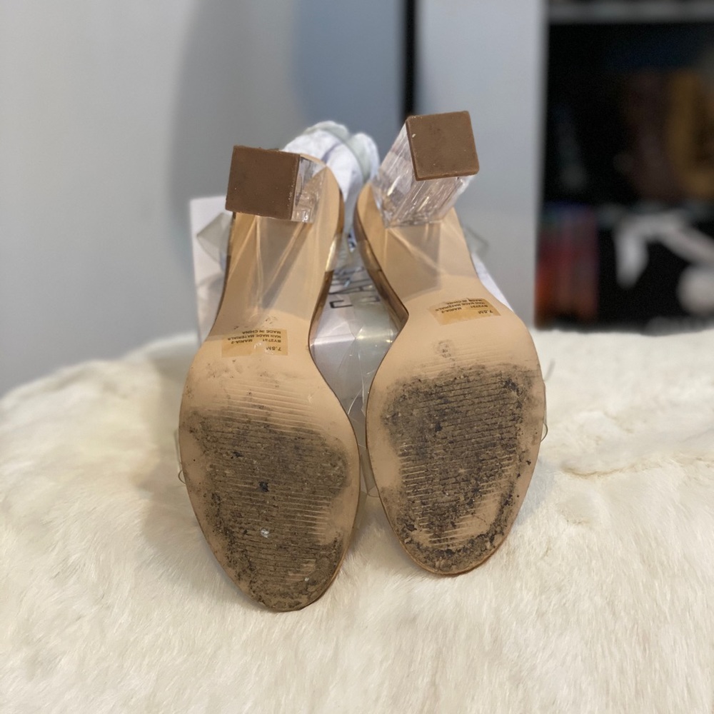 Shoes - Picture 5 of 6